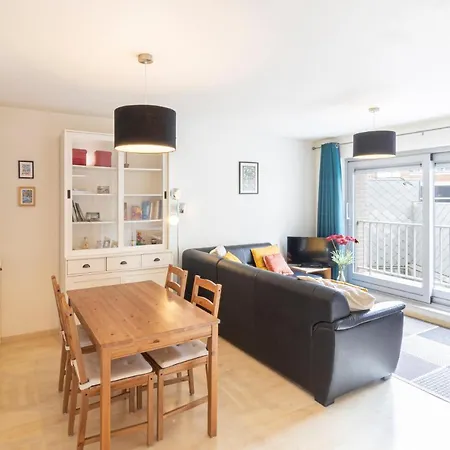 Apartment Zonnig Aan Zee In Mariakerke *